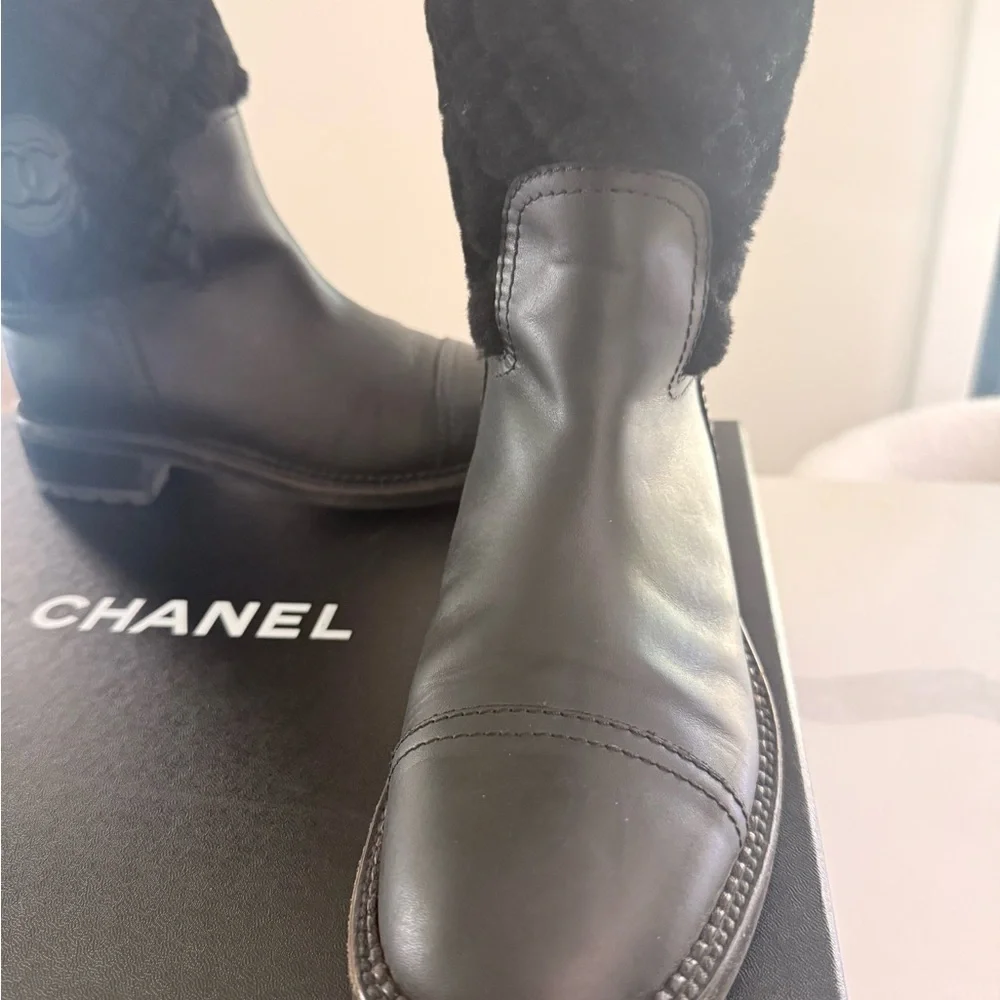 Authentic Chanel Black Cuff Boots - Picture 4 of 7